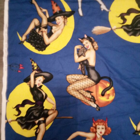 "Alexander Henry Fabrics Collection, Bewitched, Halloween Piece Of Material - Picture 6 of 7